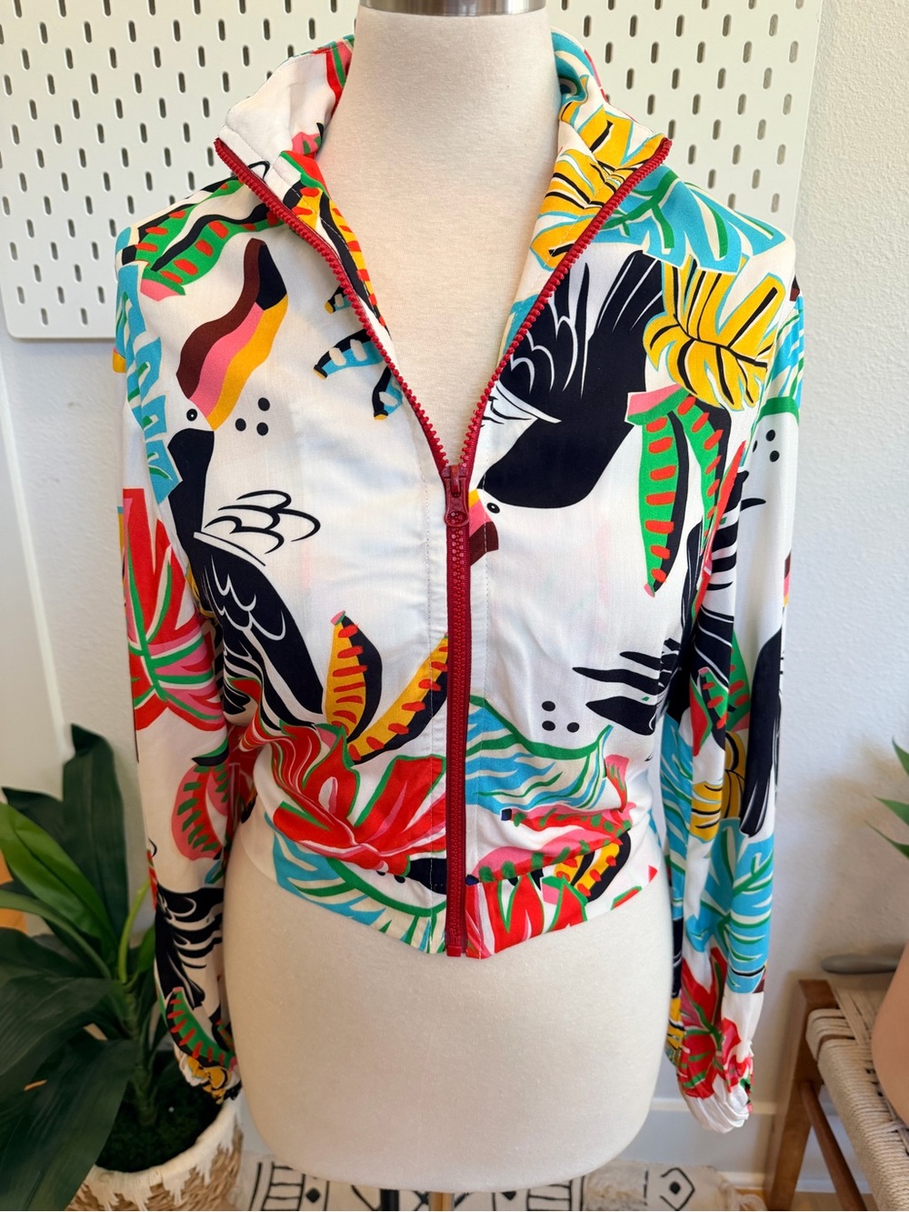 Blue Steel Tropical Toucan Cropped Bomber Jacket NWT XS